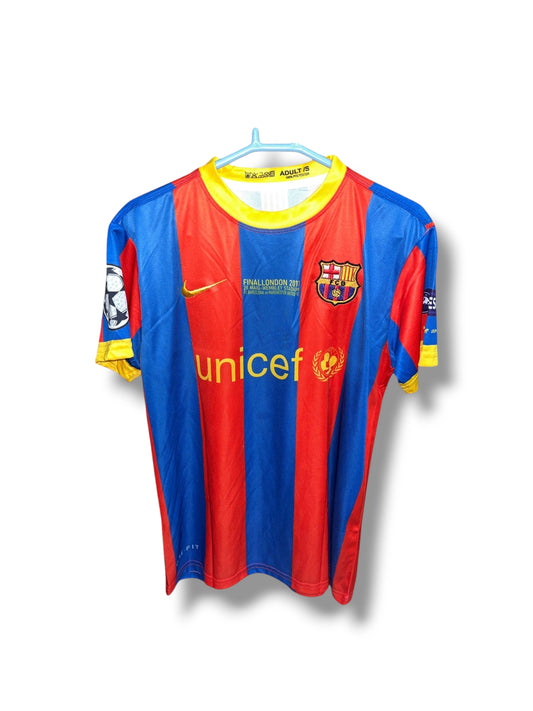 BARCELONA 2011 JERSEY UCL FINAL MESSI & INIESTA.