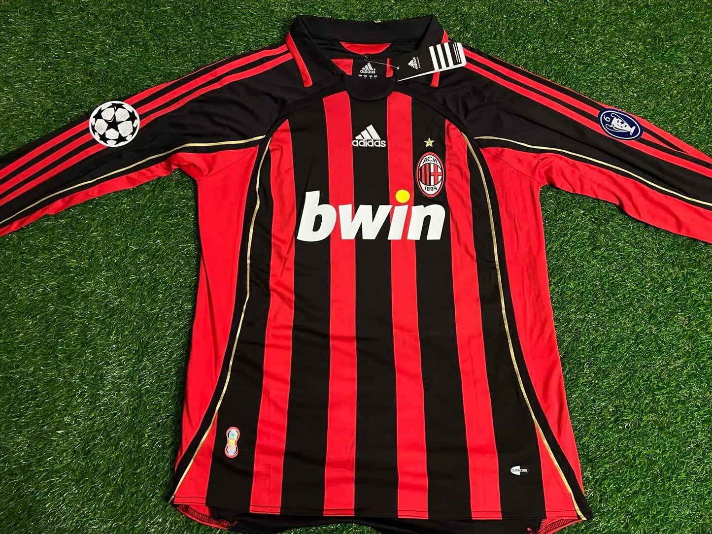 UEFA AC MILAN 0607 RETRO LONG SLEEVES KAKA’ #22 AND MALDINI #10 HOME JERSEY